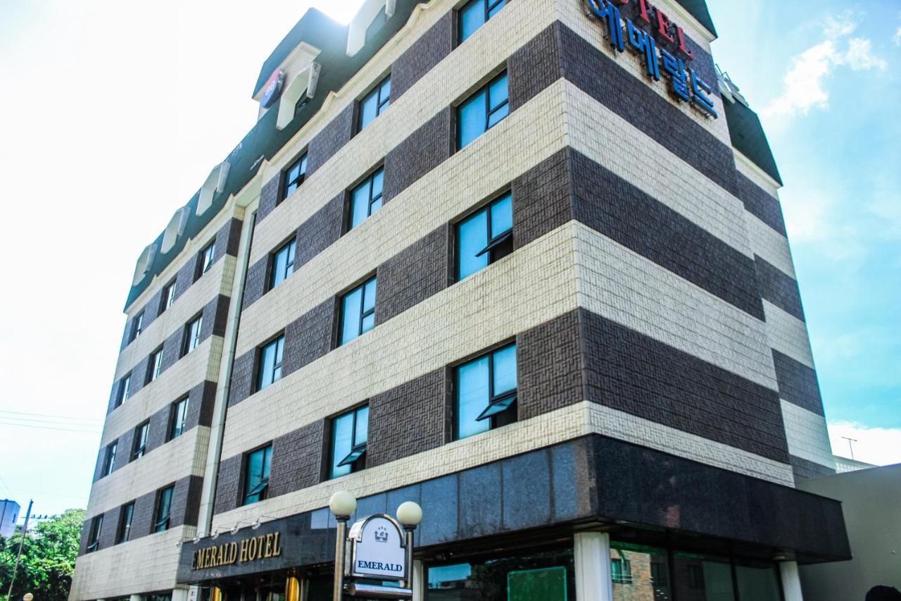 Emerald Hotel Jeju Exterior foto
